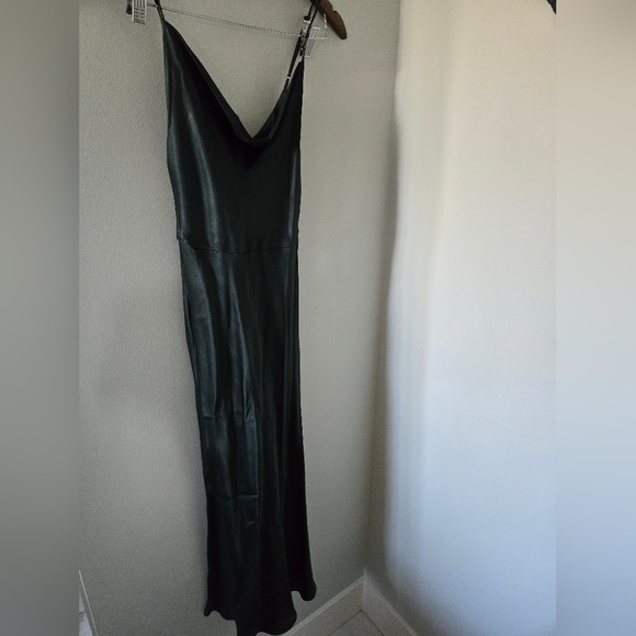 Park and fifth bowen green satin dress xs - Picture 3 of 10